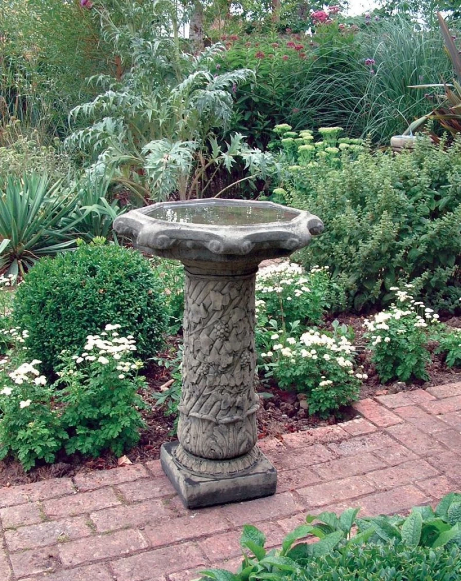 STATUES & SCULPTURES Vine-Inspired Stone Bird Bath for Garden Decor