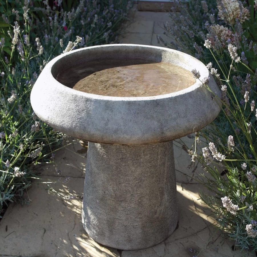 Modern Outdoor Stone Bird Bath for Garden - Elegant STATUES & SCULPTURES Design